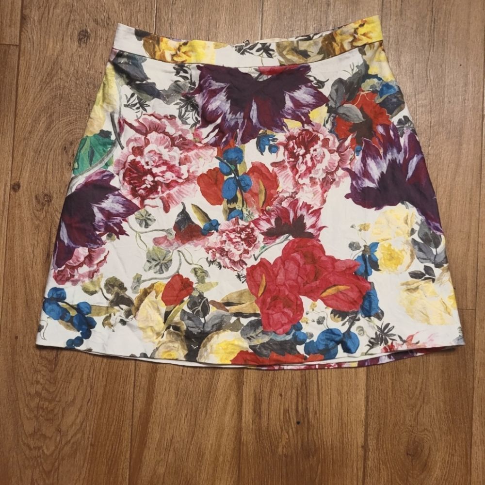 Alice + Olivia Floral Mini Skirt Size 4